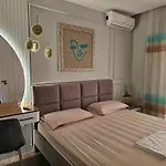 Adore Apartment City Center